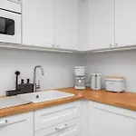 Metsa Terraced House *
