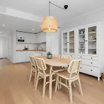 Metsa Terraced House דירה