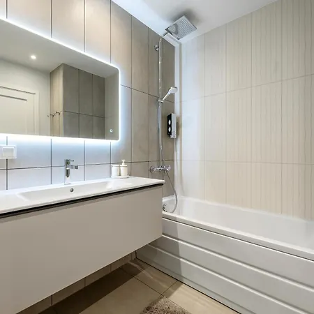 Metsa Terraced House Hapsal